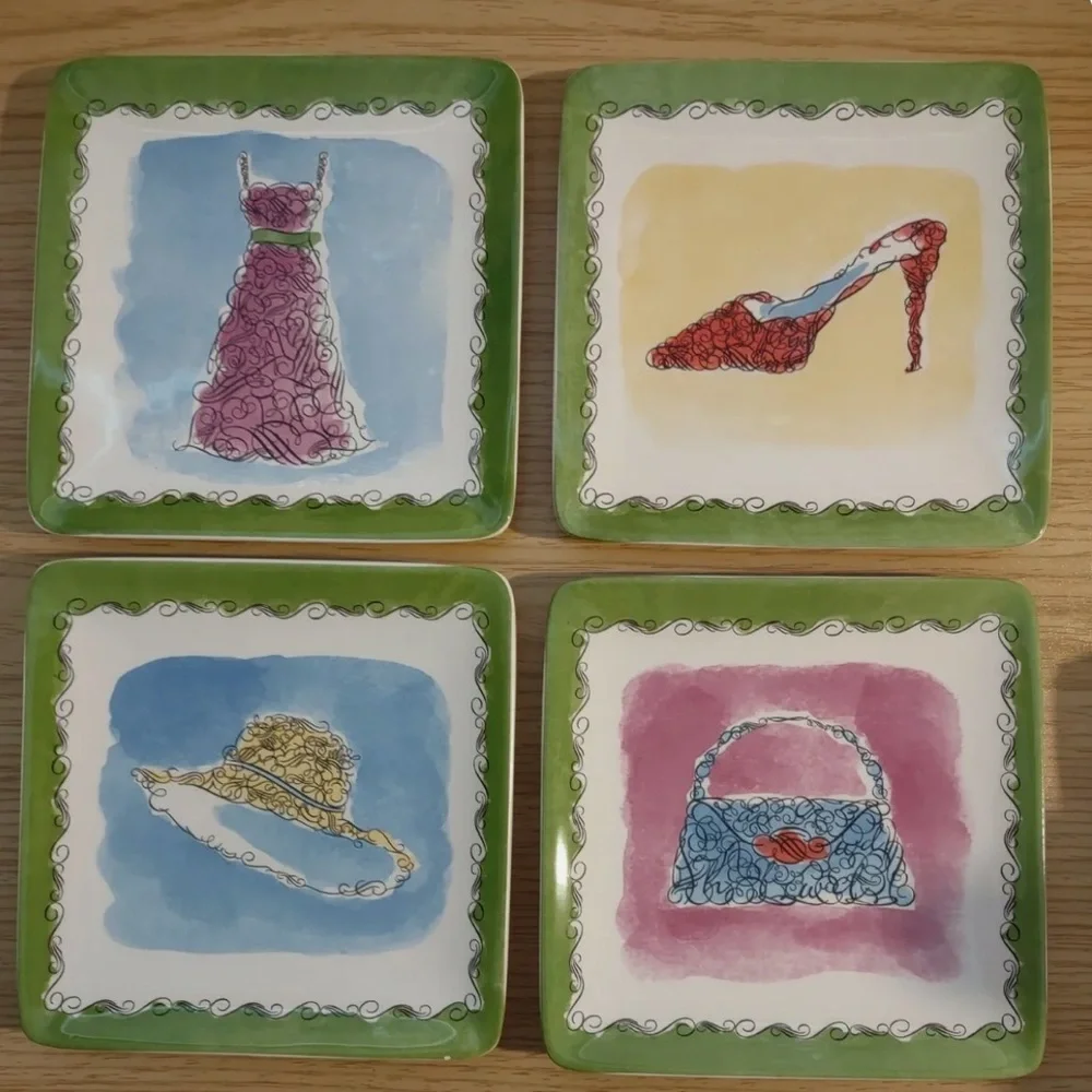 Pier 1 Fashion set of four dessert plates